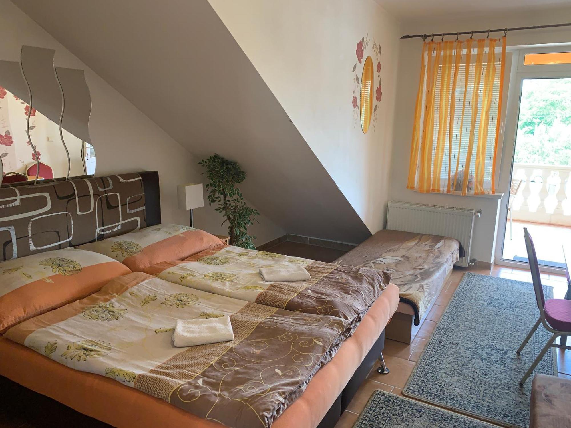 Studio Florida Štúrovo Dış mekan fotoğraf