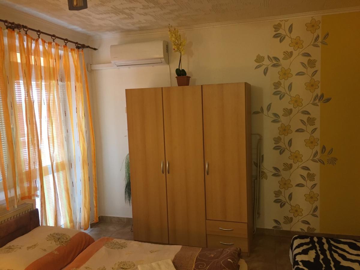 Studio Florida Štúrovo Dış mekan fotoğraf